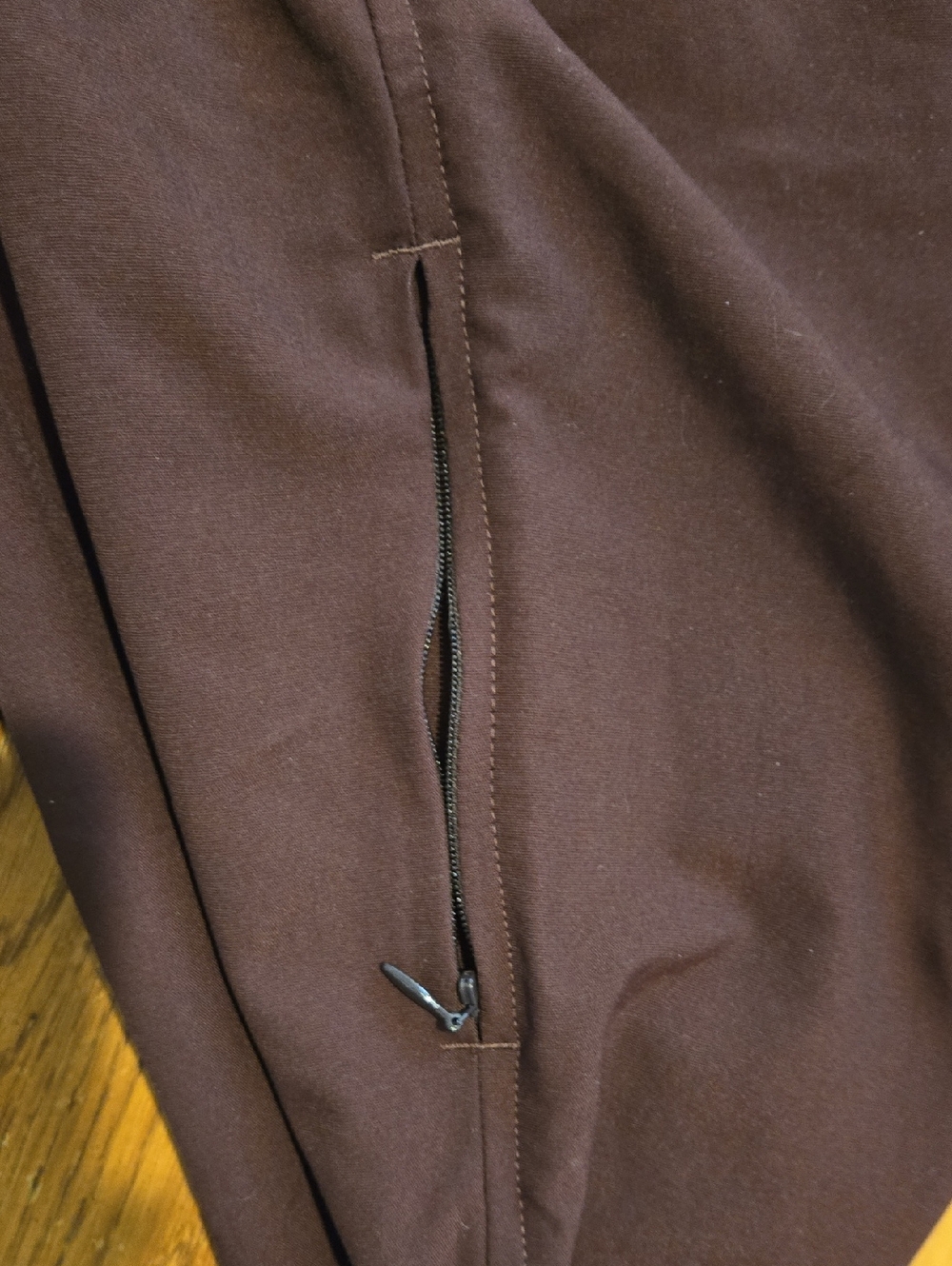 Patagonia Burgundy Brown Hidden Pocket Lightweight Pants - Picture 5 of 8